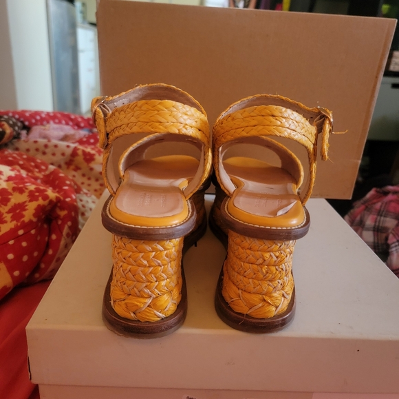 Gabriela Hearst X Clergerie Hester Sandals - Picture 5 of 10